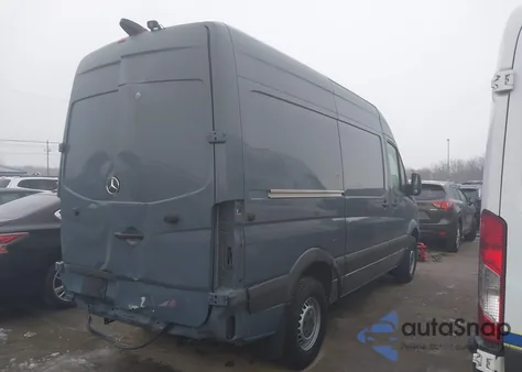 2018 Mercedes-Benz Sprinter 2500 Standard Roof V6 from USA, damaged, VIN WD3PE7CD6JP626565